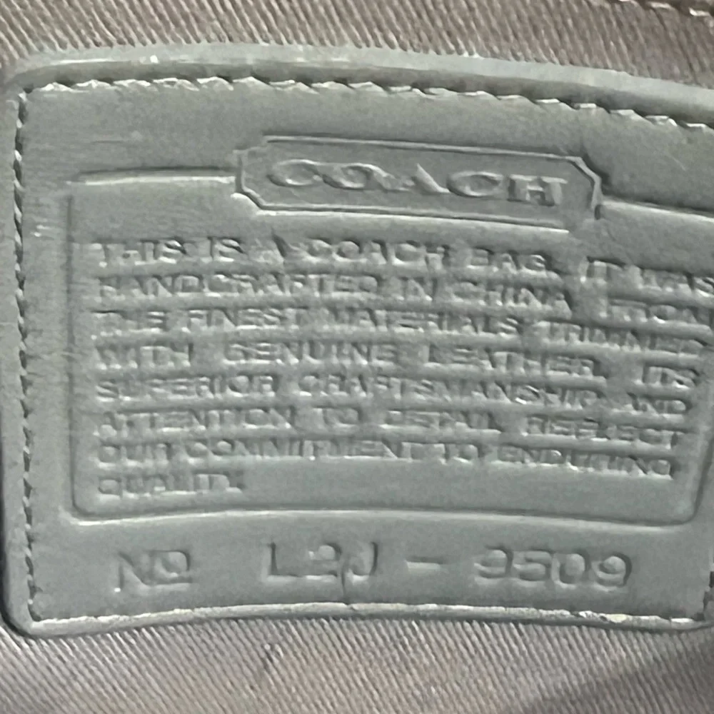 COACH Tan and Black Leather Tote Bag VINTAGE - Picture 7 of 7